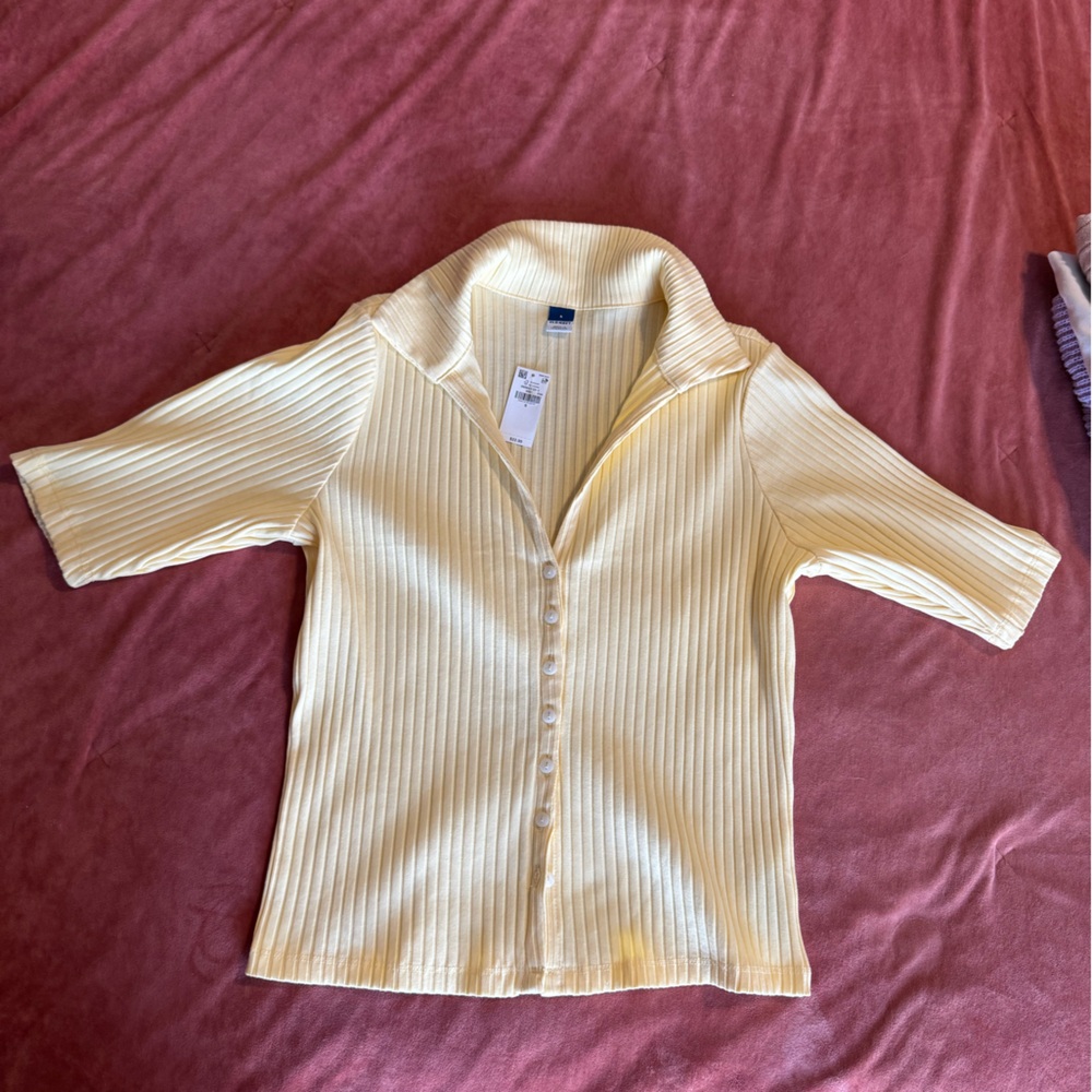 Yellow ribbed collared shirt